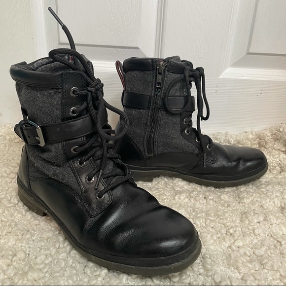 UGG Kesey Waterproof Leather Black & Grey Lace Up Boots 7 - Picture 1 of 8